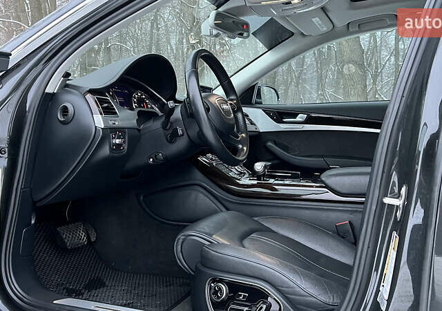 Серый Ауди А8, объемом двигателя 3.99 л и пробегом 117 тыс. км за 23000 $, фото 10 на Automoto.ua