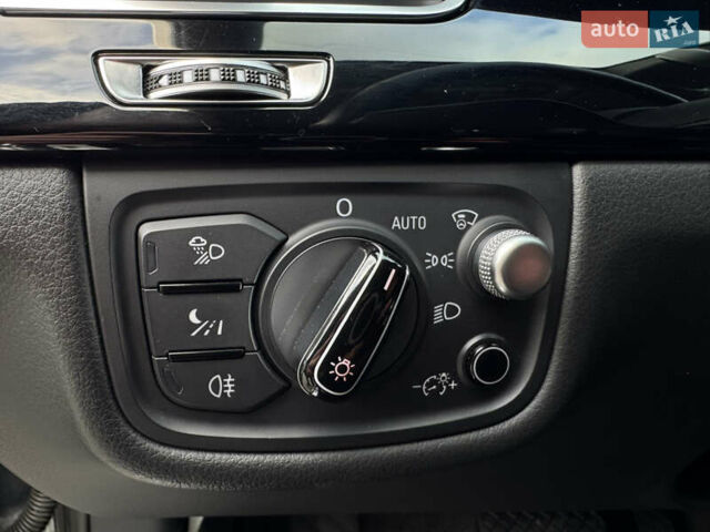 Ауді A8 2014 у Бердичеве на Automoto.ua Сірий Ауді A8, об'ємом двигуна 4.2 л та пробігом 239 тис. км за 34500 $, фото 38 на Automoto.ua