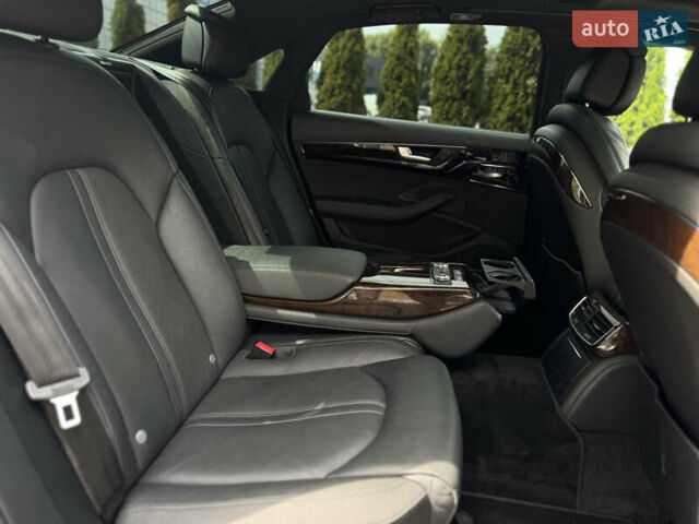 Серый Ауди А8, объемом двигателя 3 л и пробегом 243 тыс. км за 14990 $, фото 9 на Automoto.ua