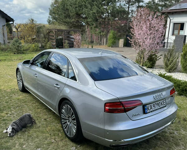 Сірий Ауді A8, об'ємом двигуна 1.98 л та пробігом 169 тис. км за 28900 $, фото 3 на Automoto.ua