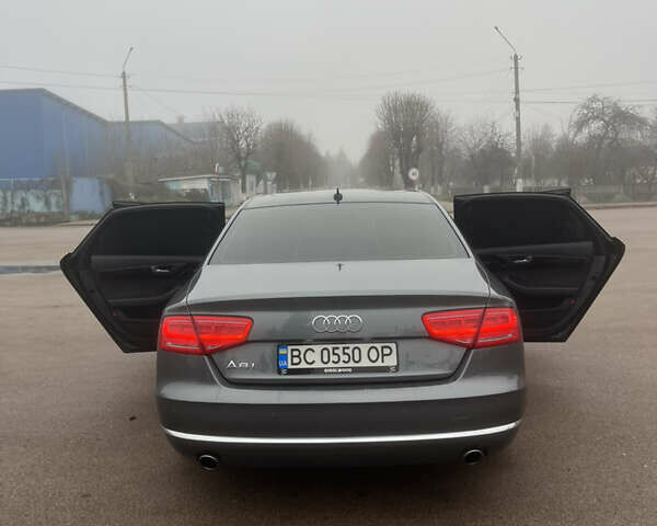 Серый Ауди А8, объемом двигателя 3 л и пробегом 247 тыс. км за 16900 $, фото 3 на Automoto.ua