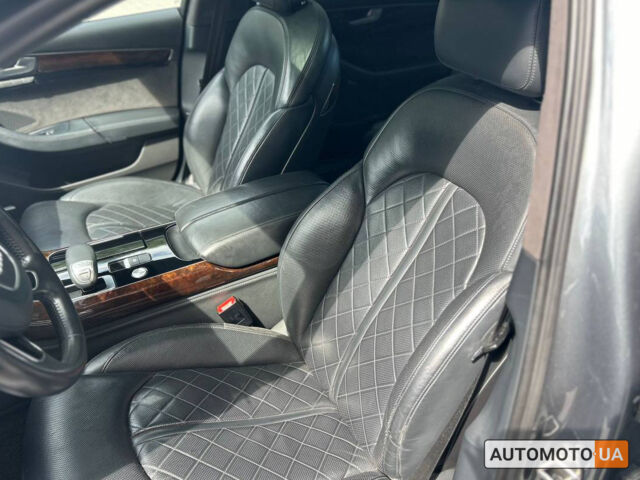 Сірий Ауді A8, об'ємом двигуна 4 л та пробігом 124 тис. км за 28200 $, фото 11 на Automoto.ua