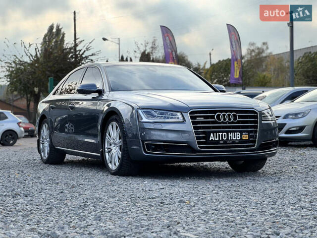 Ауді A8 2014 у Бердичеве на Automoto.ua Сірий Ауді A8, об'ємом двигуна 4.2 л та пробігом 239 тис. км за 34500 $, фото 1 на Automoto.ua