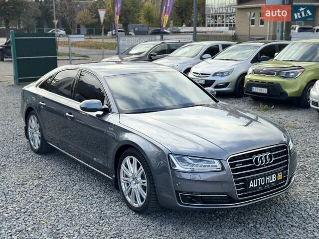 Ауді A8 2014 у Бердичеве на Automoto.ua Сірий Ауді A8, об'ємом двигуна 4.2 л та пробігом 239 тис. км за 34500 $, фото 8 на Automoto.ua