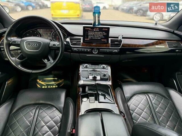 Сірий Ауді A8, об'ємом двигуна 3 л та пробігом 240 тис. км за 29500 $, фото 1 на Automoto.ua