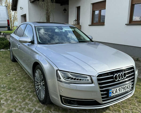Сірий Ауді A8, об'ємом двигуна 1.98 л та пробігом 169 тис. км за 28900 $, фото 7 на Automoto.ua