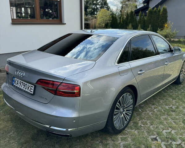 Сірий Ауді A8, об'ємом двигуна 1.98 л та пробігом 169 тис. км за 28900 $, фото 5 на Automoto.ua