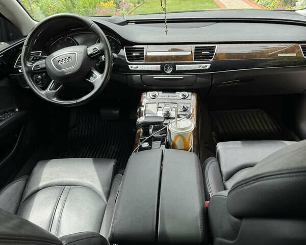 Серый Ауди А8, объемом двигателя 3 л и пробегом 128 тыс. км за 22500 $, фото 10 на Automoto.ua