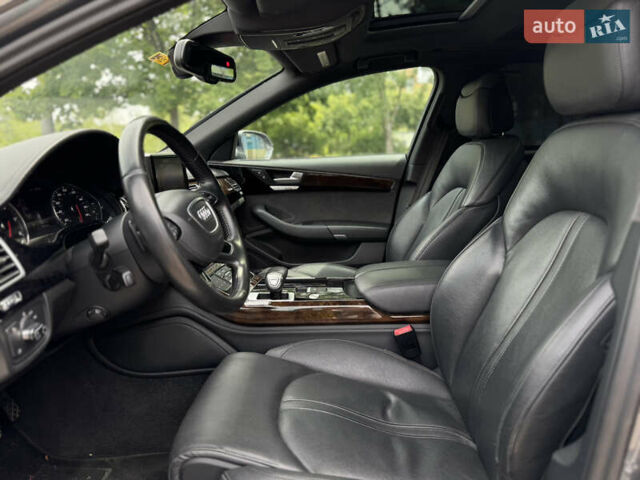 Серый Ауди А8, объемом двигателя 3 л и пробегом 243 тыс. км за 14990 $, фото 6 на Automoto.ua