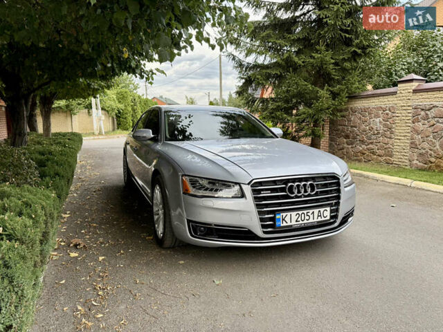 Серый Ауди А8, объемом двигателя 3 л и пробегом 143 тыс. км за 21900 $, фото 2 на Automoto.ua