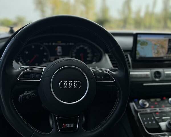 Серый Ауди А8, объемом двигателя 4.13 л и пробегом 219 тыс. км за 29599 $, фото 17 на Automoto.ua