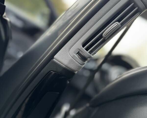 Сірий Ауді A8, об'ємом двигуна 3 л та пробігом 159 тис. км за 29950 $, фото 87 на Automoto.ua