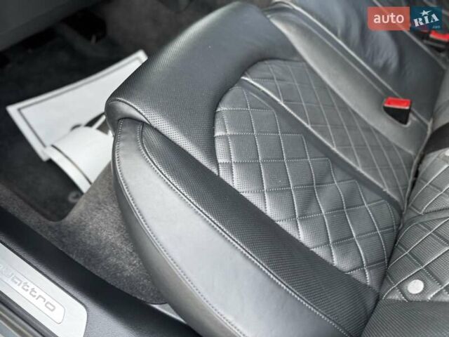 Сірий Ауді A8, об'ємом двигуна 3 л та пробігом 159 тис. км за 29950 $, фото 91 на Automoto.ua