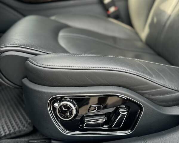 Серый Ауди А8, объемом двигателя 4.13 л и пробегом 219 тыс. км за 29599 $, фото 26 на Automoto.ua