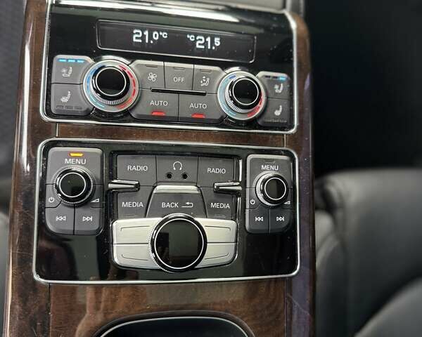 Серый Ауди А8, объемом двигателя 4.13 л и пробегом 219 тыс. км за 29599 $, фото 21 на Automoto.ua