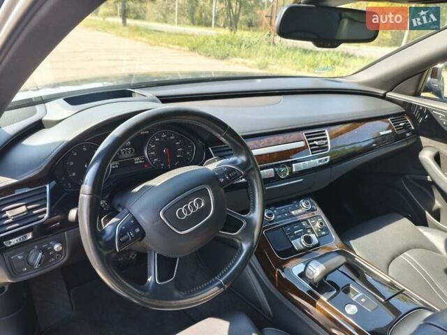 Серый Ауди А8, объемом двигателя 3 л и пробегом 158 тыс. км за 22000 $, фото 9 на Automoto.ua