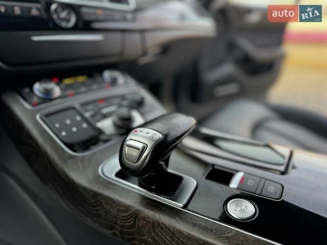 Сірий Ауді A8, об'ємом двигуна 3 л та пробігом 159 тис. км за 29950 $, фото 61 на Automoto.ua