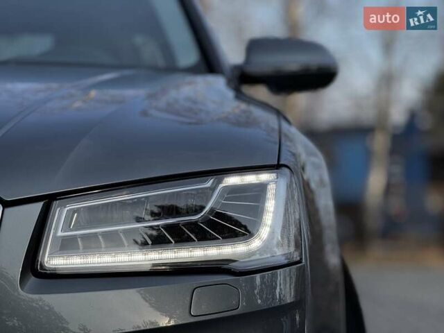 Сірий Ауді A8, об'ємом двигуна 3 л та пробігом 159 тис. км за 29950 $, фото 2 на Automoto.ua