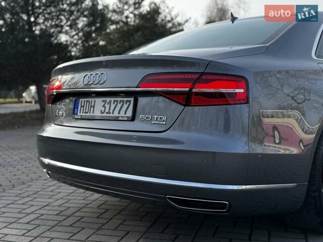 Сірий Ауді A8, об'ємом двигуна 3 л та пробігом 159 тис. км за 29950 $, фото 28 на Automoto.ua