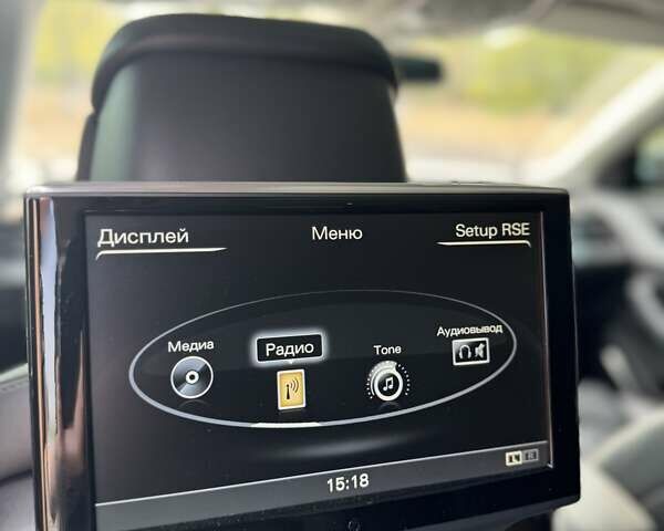 Серый Ауди А8, объемом двигателя 4.13 л и пробегом 219 тыс. км за 29599 $, фото 45 на Automoto.ua