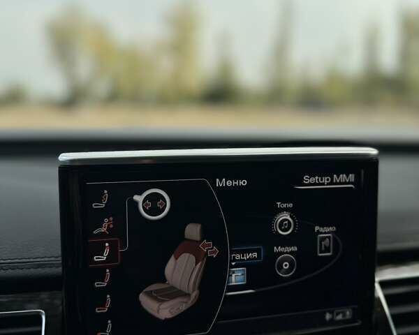 Серый Ауди А8, объемом двигателя 4.13 л и пробегом 219 тыс. км за 29599 $, фото 34 на Automoto.ua
