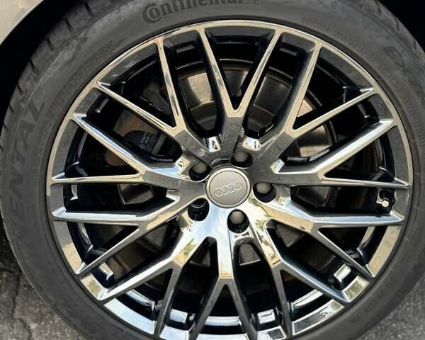 Серый Ауди А8, объемом двигателя 4.13 л и пробегом 219 тыс. км за 29599 $, фото 8 на Automoto.ua