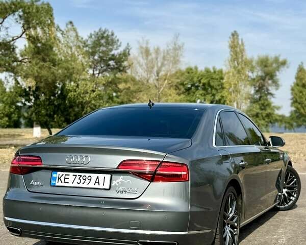 Серый Ауди А8, объемом двигателя 4.13 л и пробегом 219 тыс. км за 29599 $, фото 12 на Automoto.ua