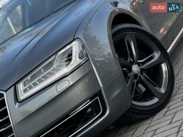 Сірий Ауді A8, об'ємом двигуна 3 л та пробігом 159 тис. км за 29950 $, фото 1 на Automoto.ua