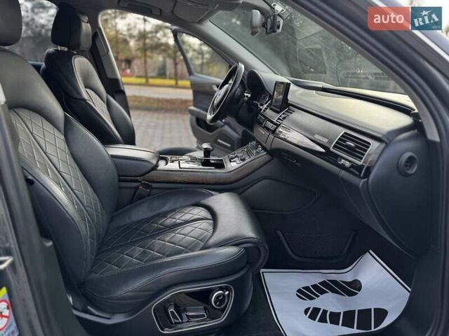 Сірий Ауді A8, об'ємом двигуна 3 л та пробігом 159 тис. км за 29950 $, фото 76 на Automoto.ua