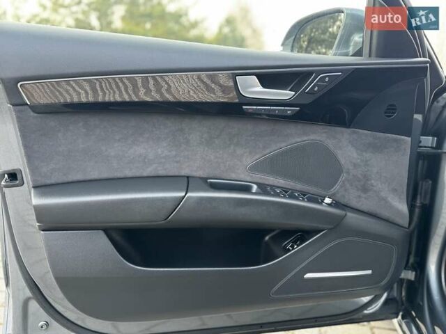 Сірий Ауді A8, об'ємом двигуна 3 л та пробігом 159 тис. км за 29950 $, фото 47 на Automoto.ua