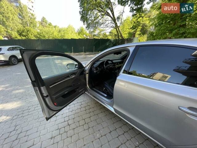 Серый Ауди А8, объемом двигателя 3 л и пробегом 122 тыс. км за 24000 $, фото 2 на Automoto.ua