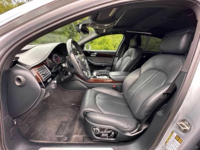 Серый Ауди А8, объемом двигателя 3 л и пробегом 122 тыс. км за 7000 $, фото 6 на Automoto.ua
