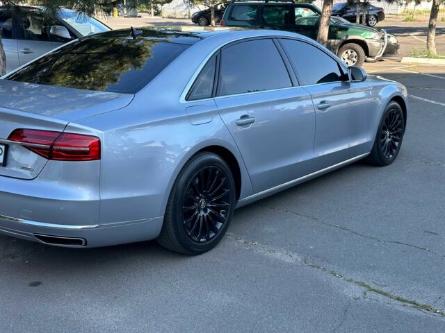 Сірий Ауді A8, об'ємом двигуна 3 л та пробігом 172 тис. км за 22900 $, фото 6 на Automoto.ua