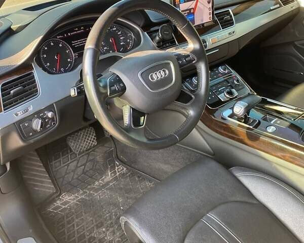Серый Ауди А8, объемом двигателя 3.99 л и пробегом 127 тыс. км за 26500 $, фото 6 на Automoto.ua