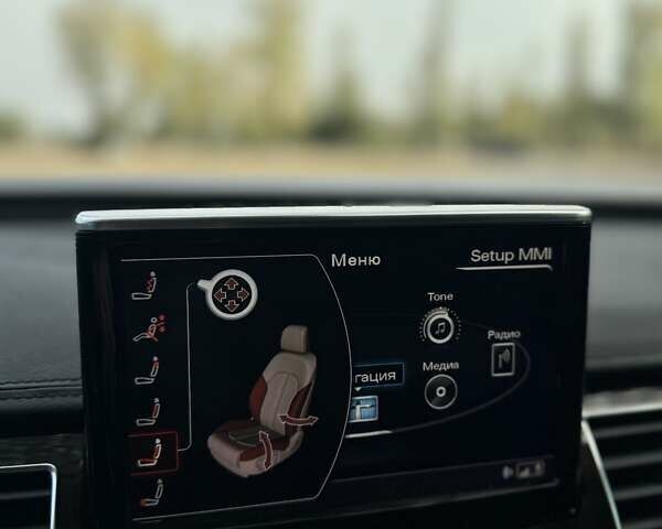 Серый Ауди А8, объемом двигателя 4.13 л и пробегом 219 тыс. км за 29599 $, фото 33 на Automoto.ua