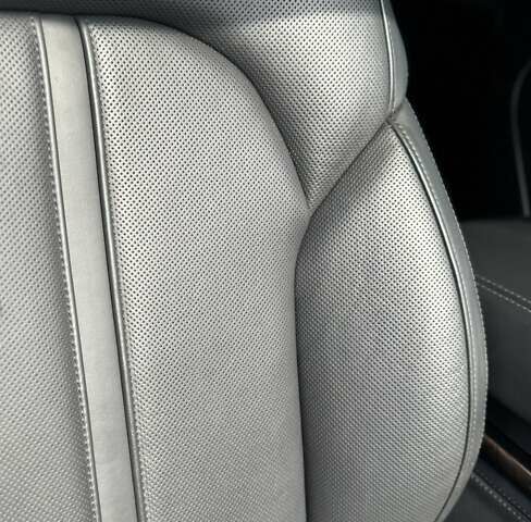 Серый Ауди А8, объемом двигателя 4.13 л и пробегом 219 тыс. км за 29599 $, фото 46 на Automoto.ua