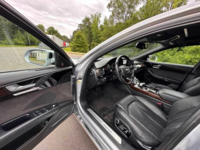 Серый Ауди А8, объемом двигателя 3 л и пробегом 122 тыс. км за 7000 $, фото 9 на Automoto.ua