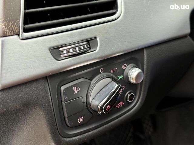 Сірий Ауді A8, об'ємом двигуна 3 л та пробігом 233 тис. км за 30990 $, фото 19 на Automoto.ua