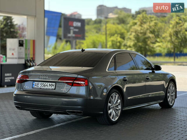 Сірий Ауді A8, об'ємом двигуна 3 л та пробігом 108 тис. км за 28499 $, фото 7 на Automoto.ua