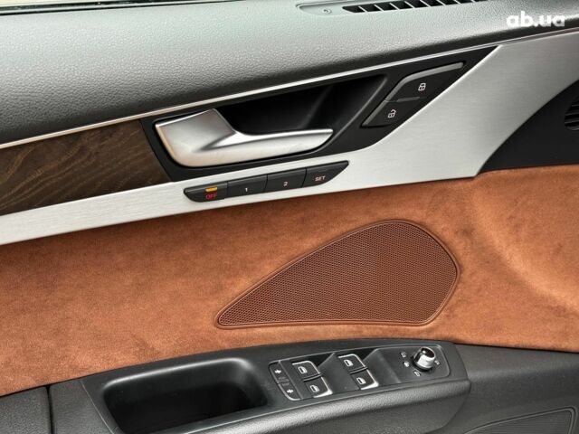 Сірий Ауді A8, об'ємом двигуна 3 л та пробігом 233 тис. км за 30990 $, фото 16 на Automoto.ua