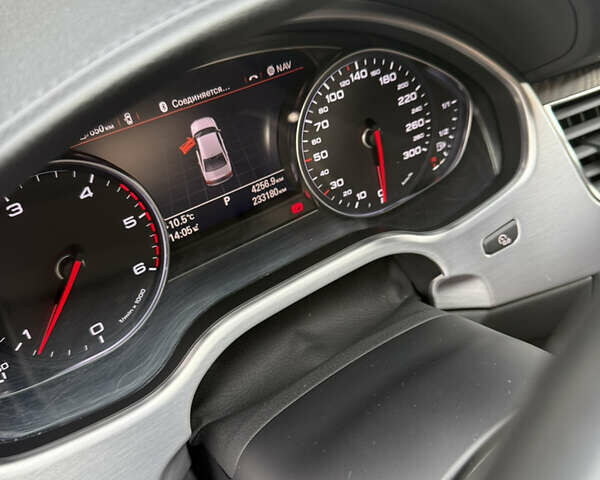 Сірий Ауді A8, об'ємом двигуна 3 л та пробігом 233 тис. км за 31900 $, фото 13 на Automoto.ua