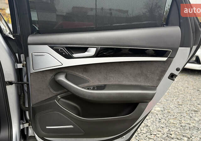 Сірий Ауді A8, об'ємом двигуна 2.97 л та пробігом 276 тис. км за 29900 $, фото 32 на Automoto.ua