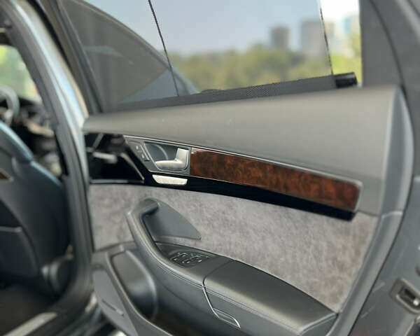 Сірий Ауді A8, об'ємом двигуна 3 л та пробігом 108 тис. км за 28499 $, фото 49 на Automoto.ua