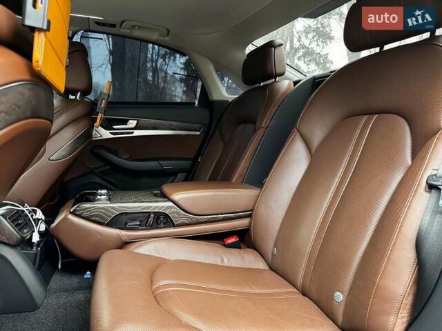 Серый Ауди А8, объемом двигателя 3 л и пробегом 233 тыс. км за 30990 $, фото 30 на Automoto.ua