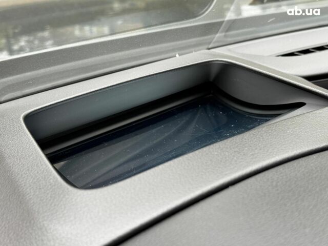 Сірий Ауді A8, об'ємом двигуна 3 л та пробігом 233 тис. км за 30990 $, фото 21 на Automoto.ua