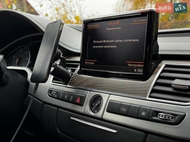 Серый Ауди А8, объемом двигателя 3 л и пробегом 233 тыс. км за 30990 $, фото 47 на Automoto.ua