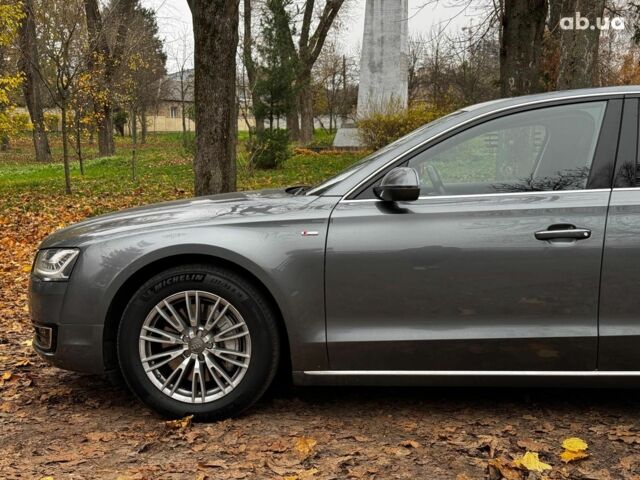 Сірий Ауді A8, об'ємом двигуна 3 л та пробігом 233 тис. км за 30990 $, фото 13 на Automoto.ua