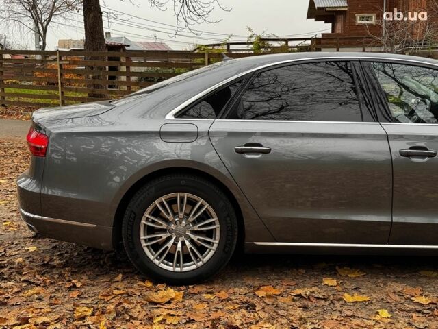 Сірий Ауді A8, об'ємом двигуна 3 л та пробігом 233 тис. км за 30990 $, фото 5 на Automoto.ua