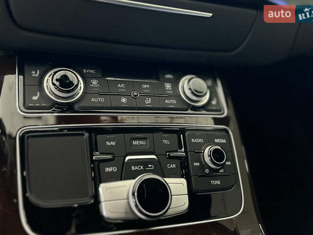 Сірий Ауді A8, об'ємом двигуна 3 л та пробігом 108 тис. км за 28499 $, фото 33 на Automoto.ua