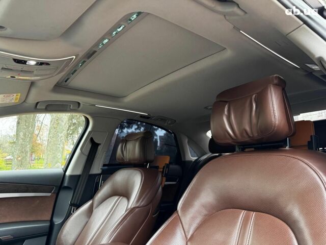 Сірий Ауді A8, об'ємом двигуна 3 л та пробігом 233 тис. км за 30990 $, фото 26 на Automoto.ua